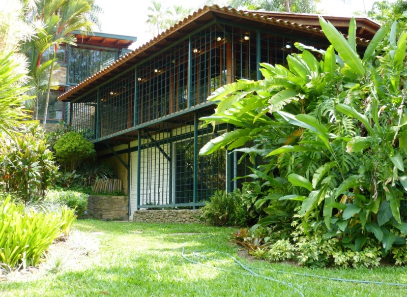 Splendid House in Guataparo Country Club